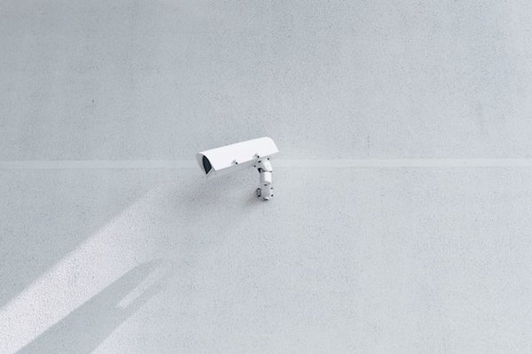 Exploiter tout le potentiel des caméras IP pour une surveillance à distance, une sécurité et une résolution 4K.